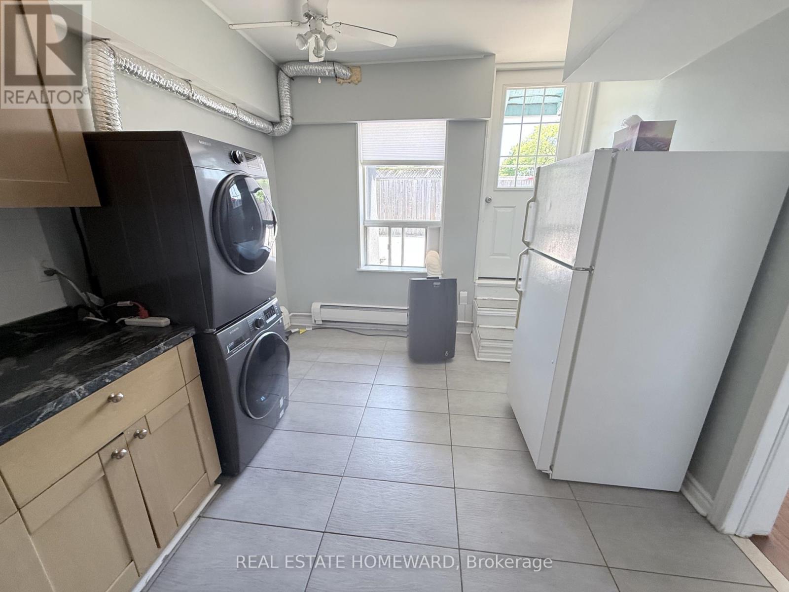 Apt 2 - 611 Danforth Avenue, Toronto, Ontario  M4K 1R2 - Photo 8 - E13791406