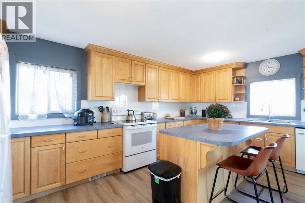 340044 Range Road 215, Rural Starland County, Alberta  T0M 2C0 - Photo 21 - A2343099
