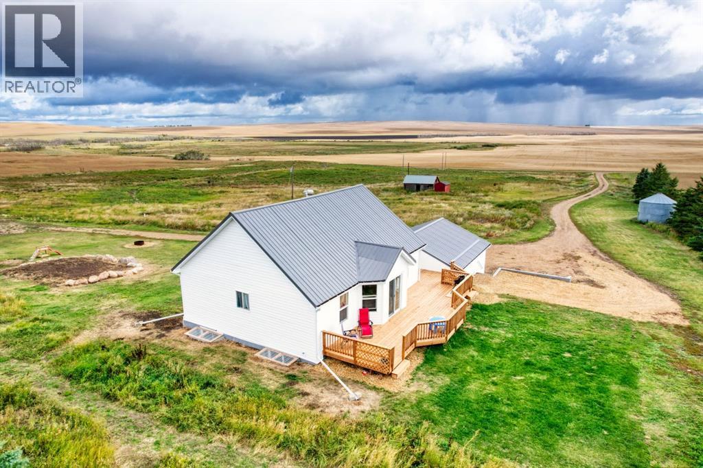 340044 Range Road 215, Rural Starland County, Alberta  T0M 2C0 - Photo 3 - A2343099