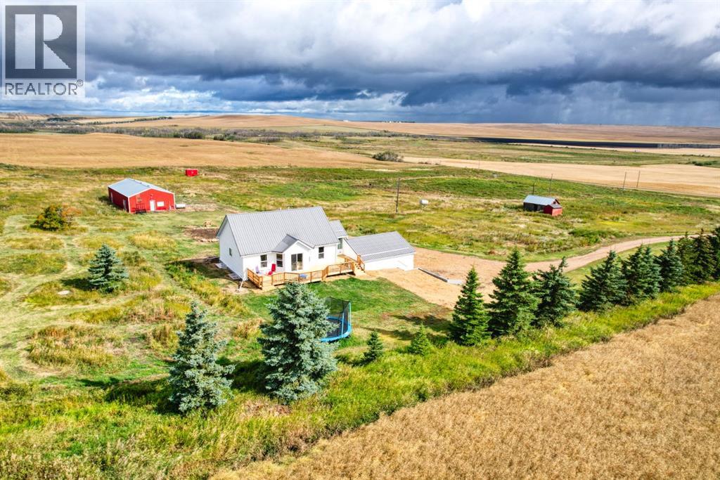 340044 Range Road 215, Rural Starland County, Alberta  T0M 2C0 - Photo 5 - A2343099