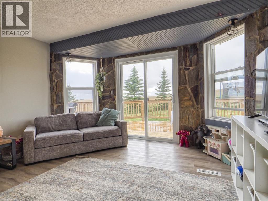 340044 Range Road 215, Rural Starland County, Alberta  T0M 2C0 - Photo 14 - A2343099