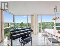 # 716 - 40 HARDING BOULEVARD W, Richmond Hill, Ontario