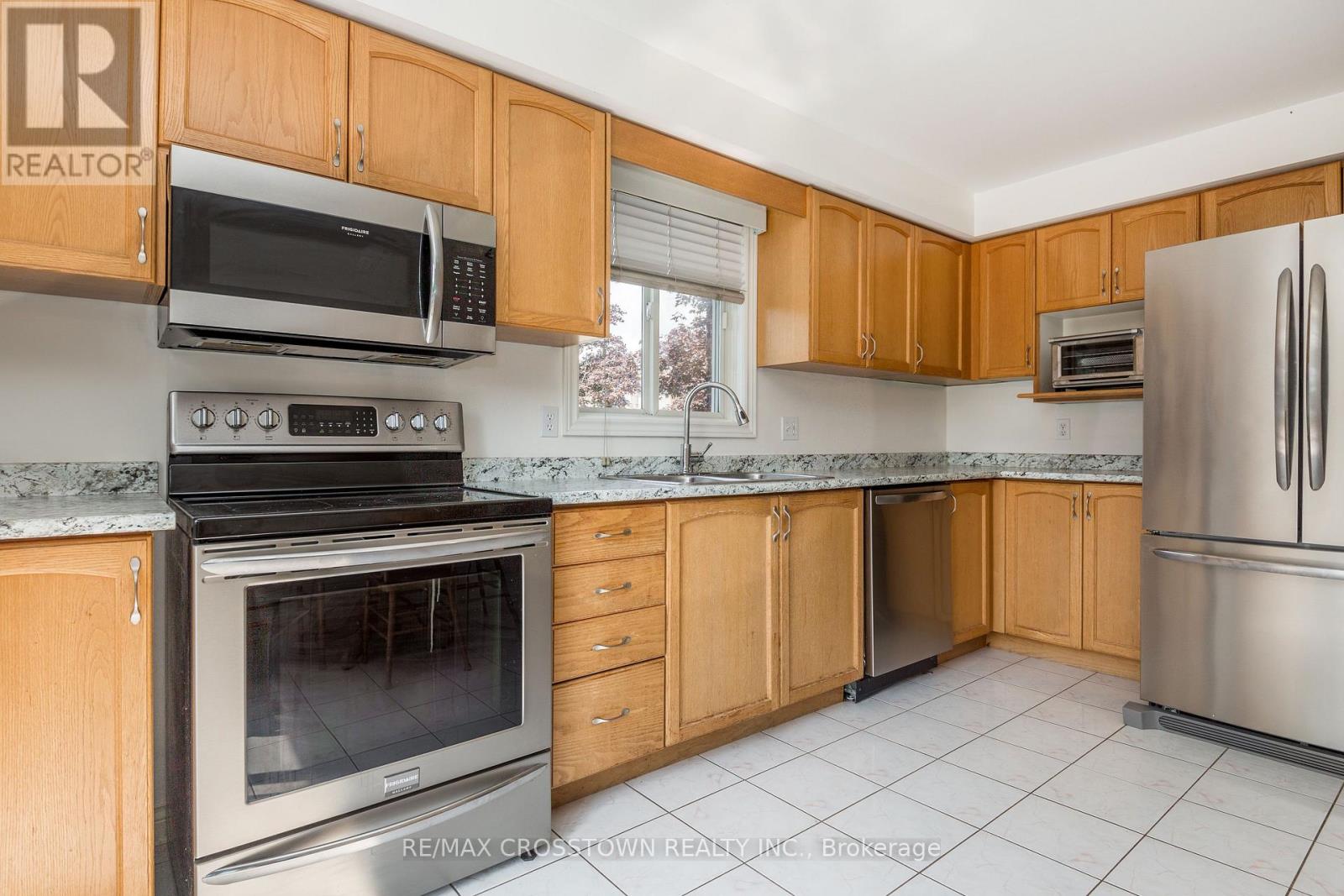 1 Lang Drive, Barrie (Northwest), Ontario  L4N 7X9 - Photo 14 - S13791402