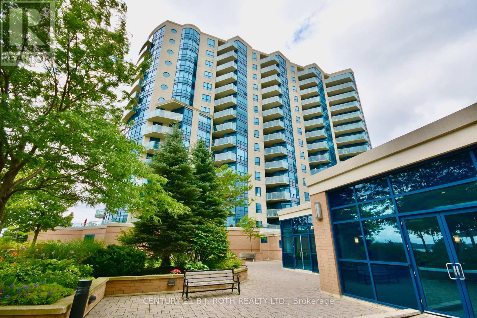 Ph11 - 37 Ellen Street, Barrie (City Centre), Ontario  L4N 6G2 - Photo 1 - S13791586