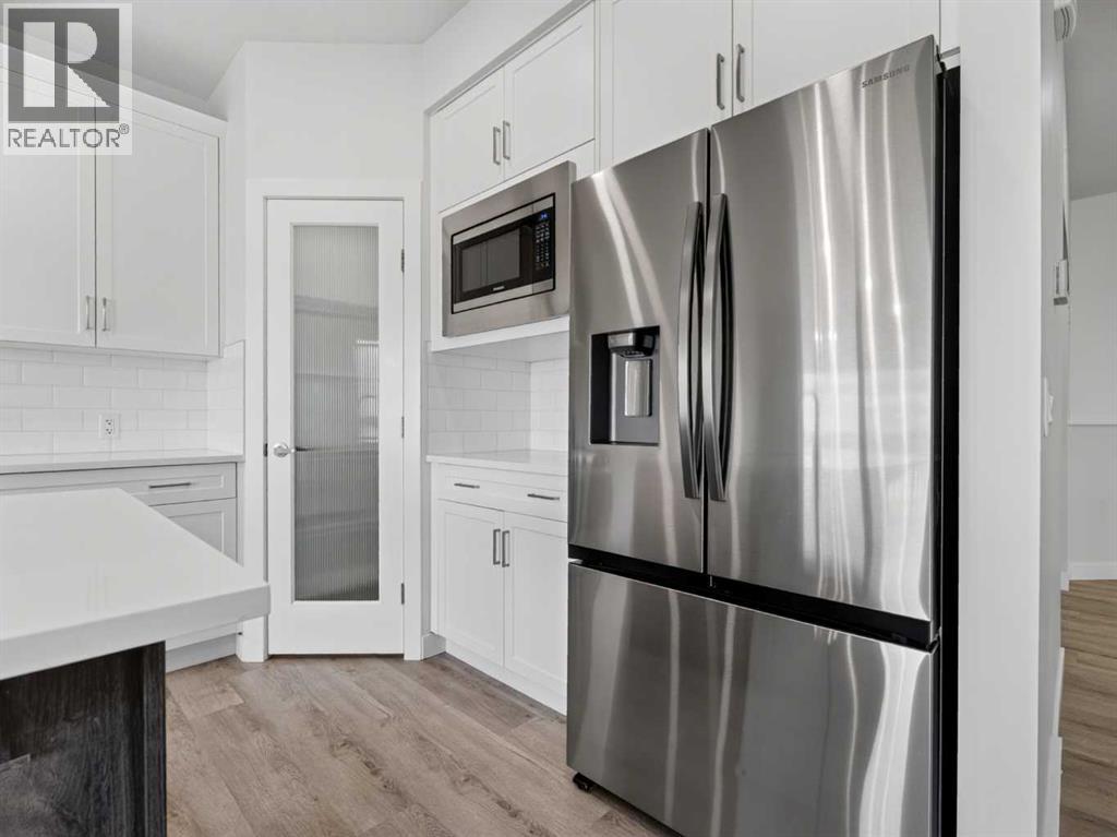 134 Hotchkiss Manor Se, Calgary, Alberta  T3S 0J5 - Photo 8 - A2343514