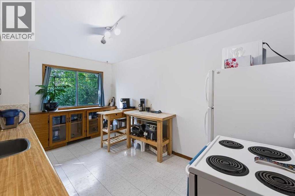 2731 & 2733, 2731 17 Street Nw, Calgary, Alberta  T2M 3S5 - Photo 15 - A2344650