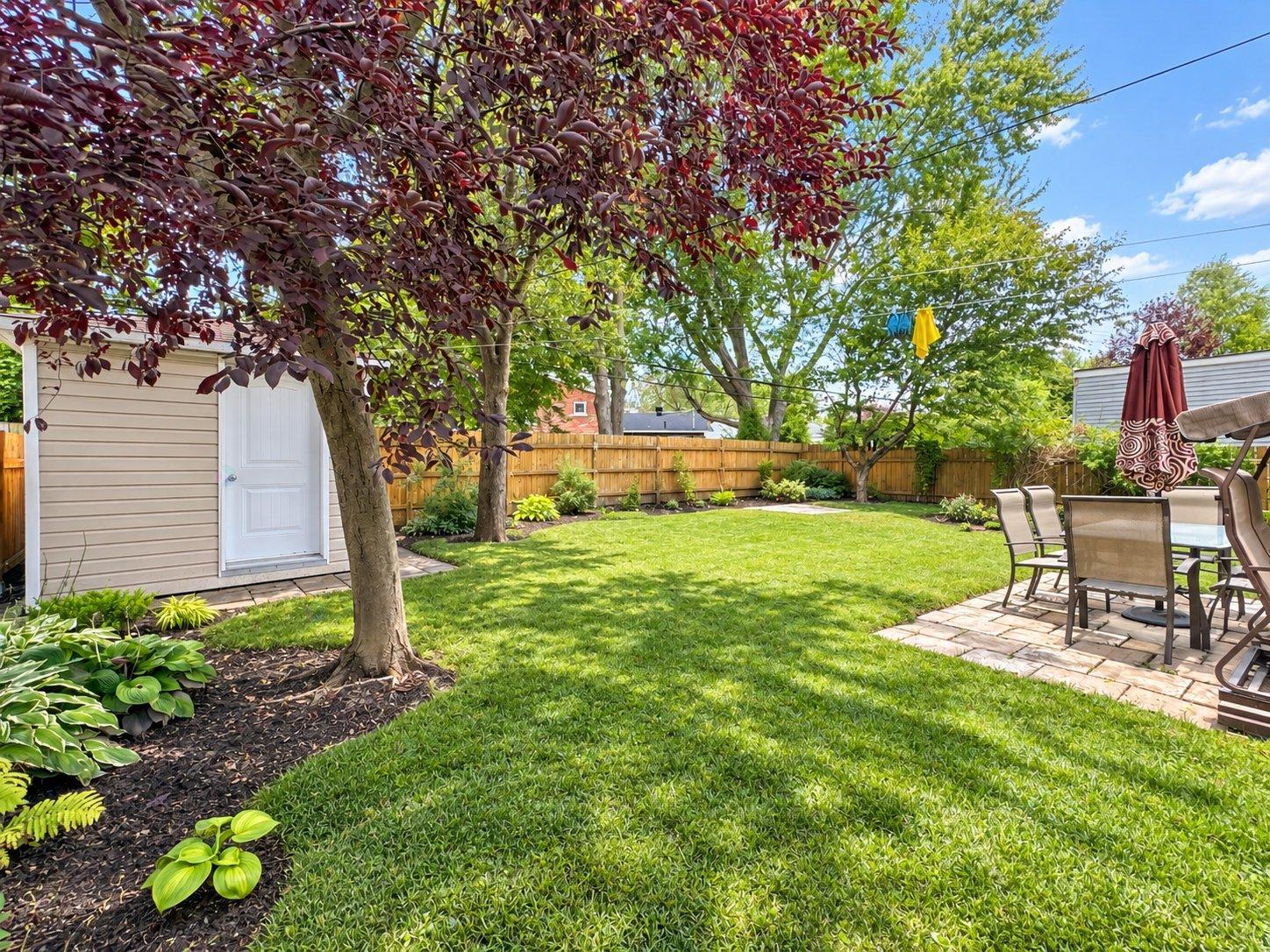 1305 Rue Beauharnois Longueuil (Le Vieux-Longueuil) Quebec Canada J4M1S4 2