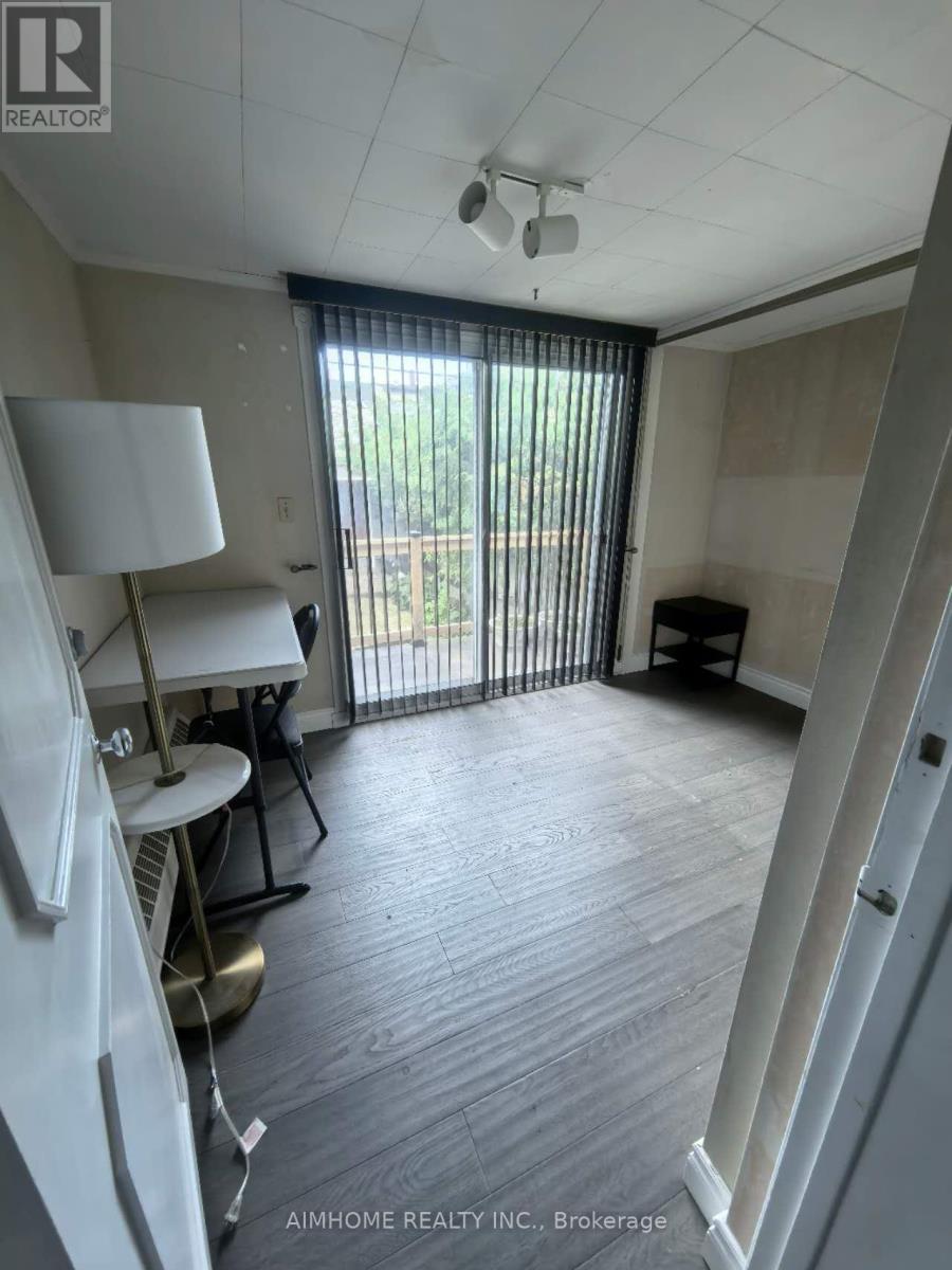 Main Fl Br - 253 Palmerston Avenue, Toronto, Ontario  M6J 2J3 - Photo 3 - C13647152