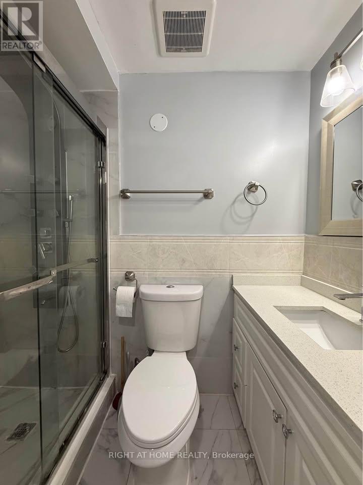 2468 Hensall Street, Mississauga, Ontario  L5A 2T2 - Photo 17 - W13791326