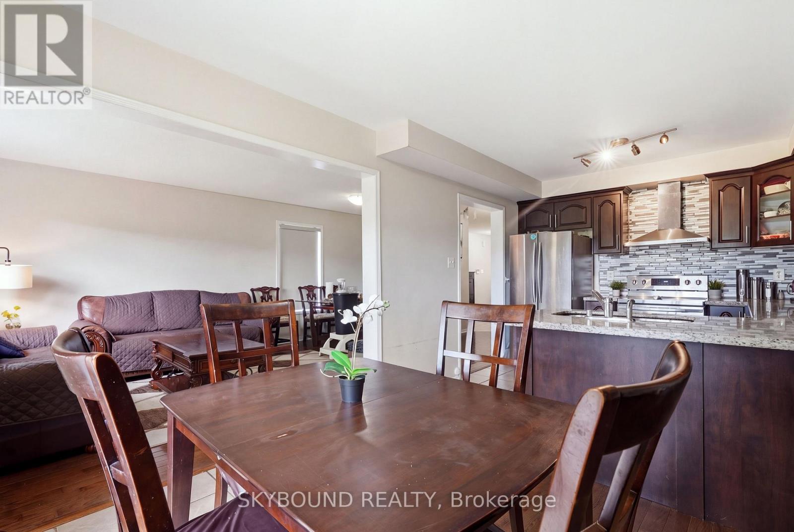 7419 Magistrate Terrace, Mississauga, Ontario  L5W 1K9 - Photo 13 - W13791336