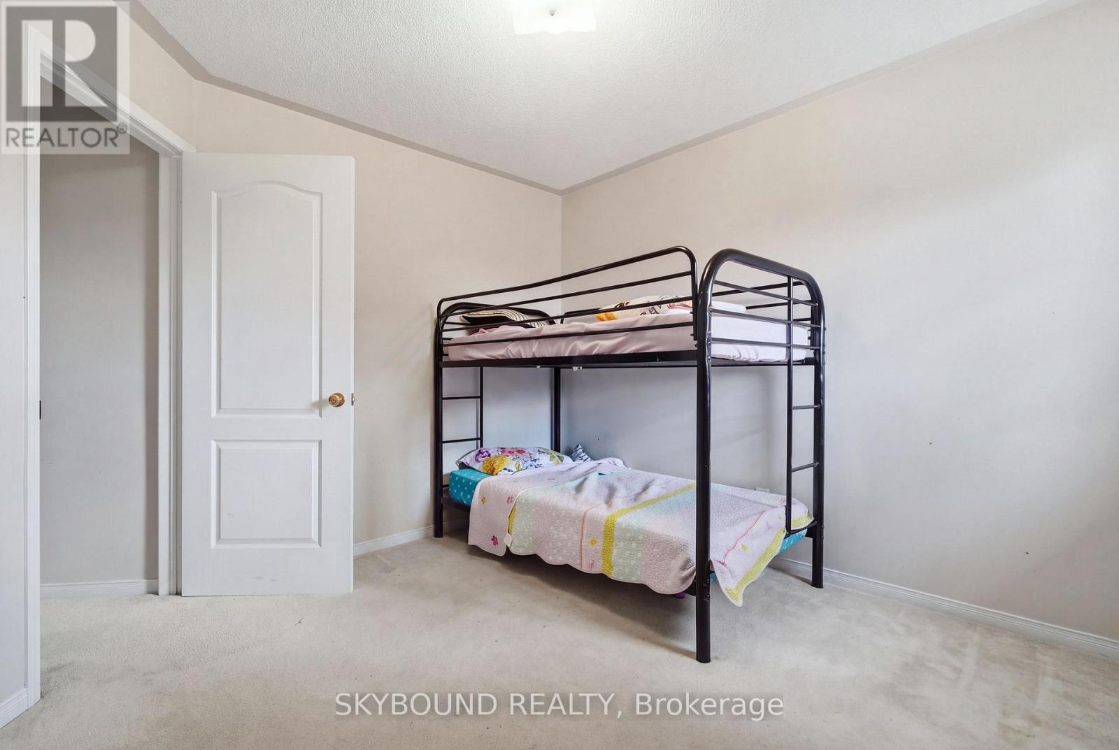 7419 Magistrate Terrace, Mississauga, Ontario  L5W 1K9 - Photo 23 - W13791336