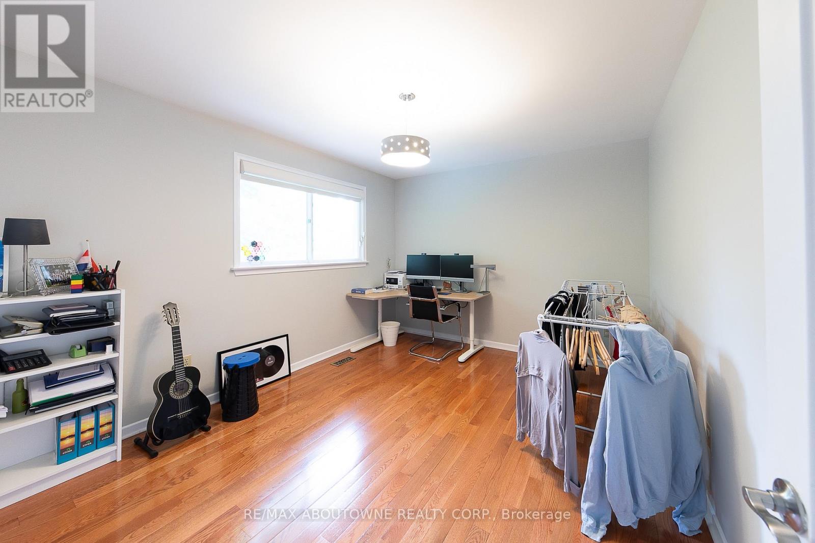 1290 Braeside Drive, Oakville, Ontario  L6J 2A4 - Photo 28 - W13791354