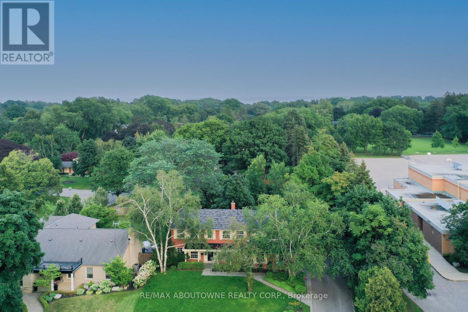 1290 Braeside Drive, Oakville, Ontario  L6J 2A4 - Photo 43 - W13791354