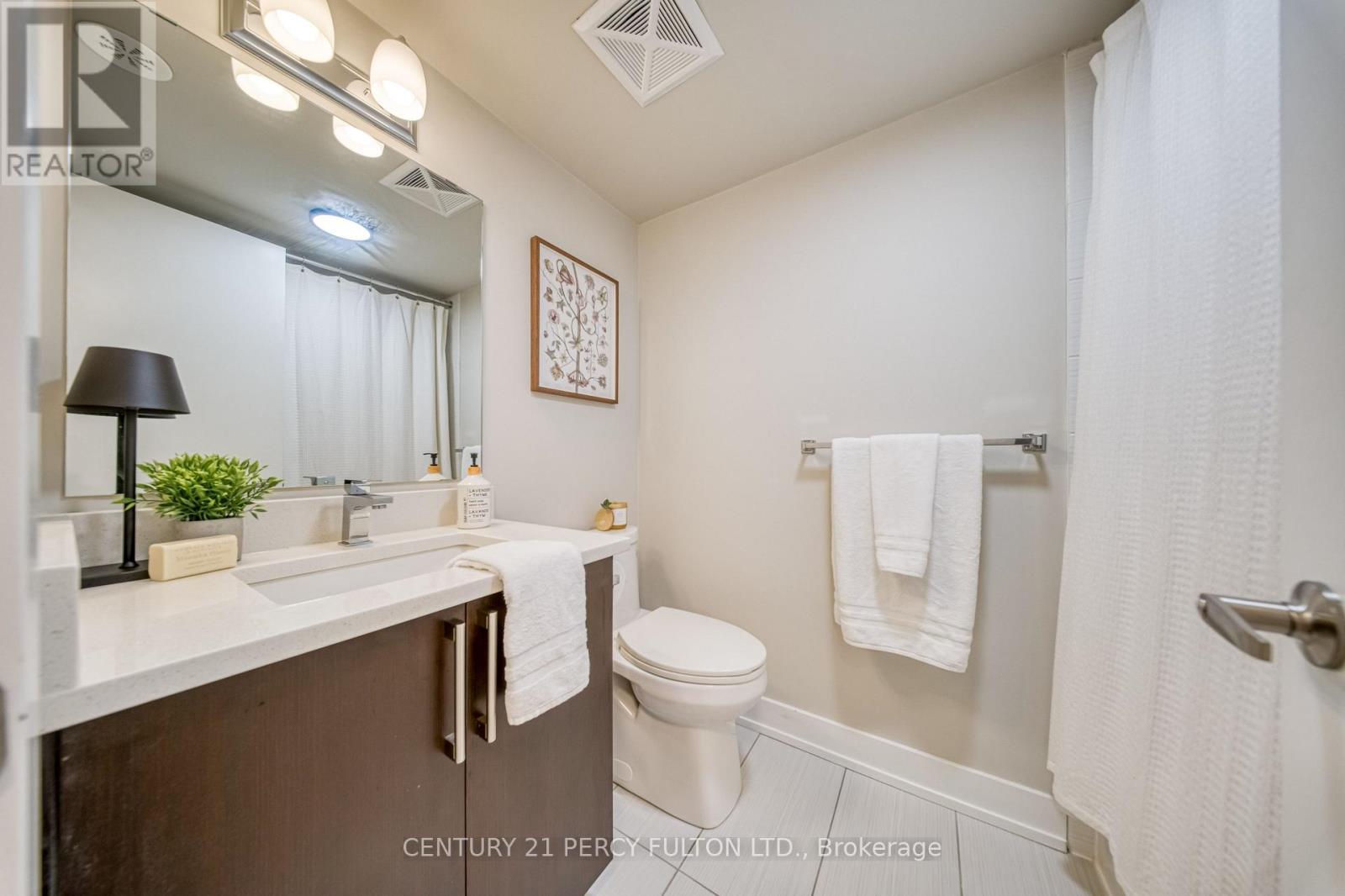 20 - 26 Ernest Avenue, Toronto, Ontario  M6P 3L8 - Photo 17 - W13791394