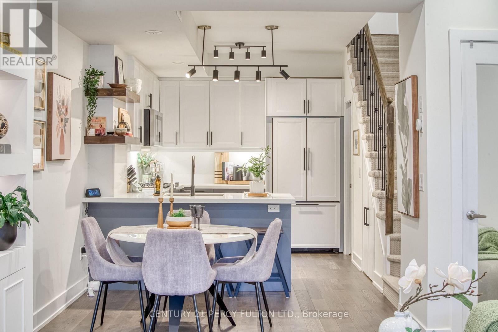 20 - 26 Ernest Avenue, Toronto, Ontario  M6P 3L8 - Photo 7 - W13791394