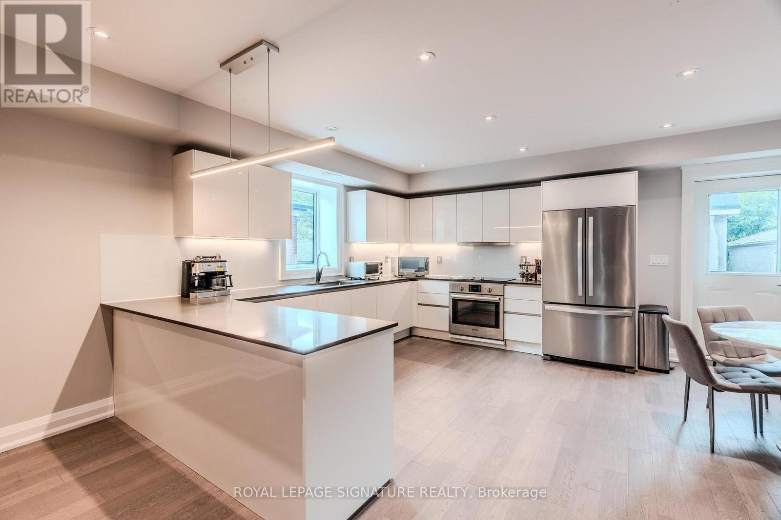 Main - 45 William Street, Toronto, Ontario  M9N 2G6 - Photo 7 - W13791416