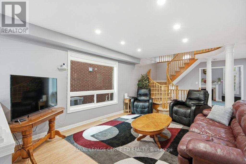 3 National Crescent, Brampton, Ontario  L7A 1H1 - Photo 3 - W13791418