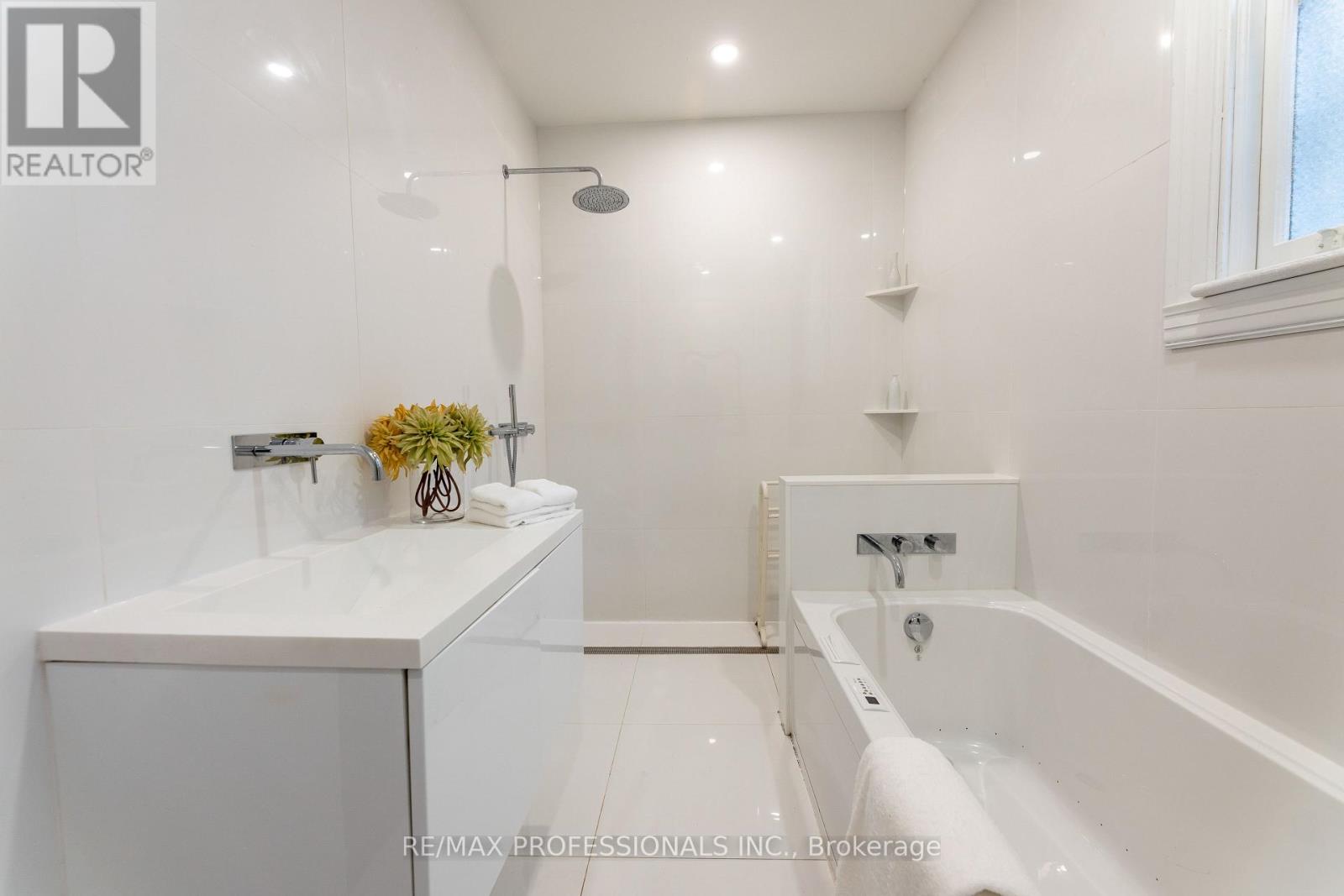 181 Garden Avenue, Toronto, Ontario  M6R 1H8 - Photo 22 - W13791452