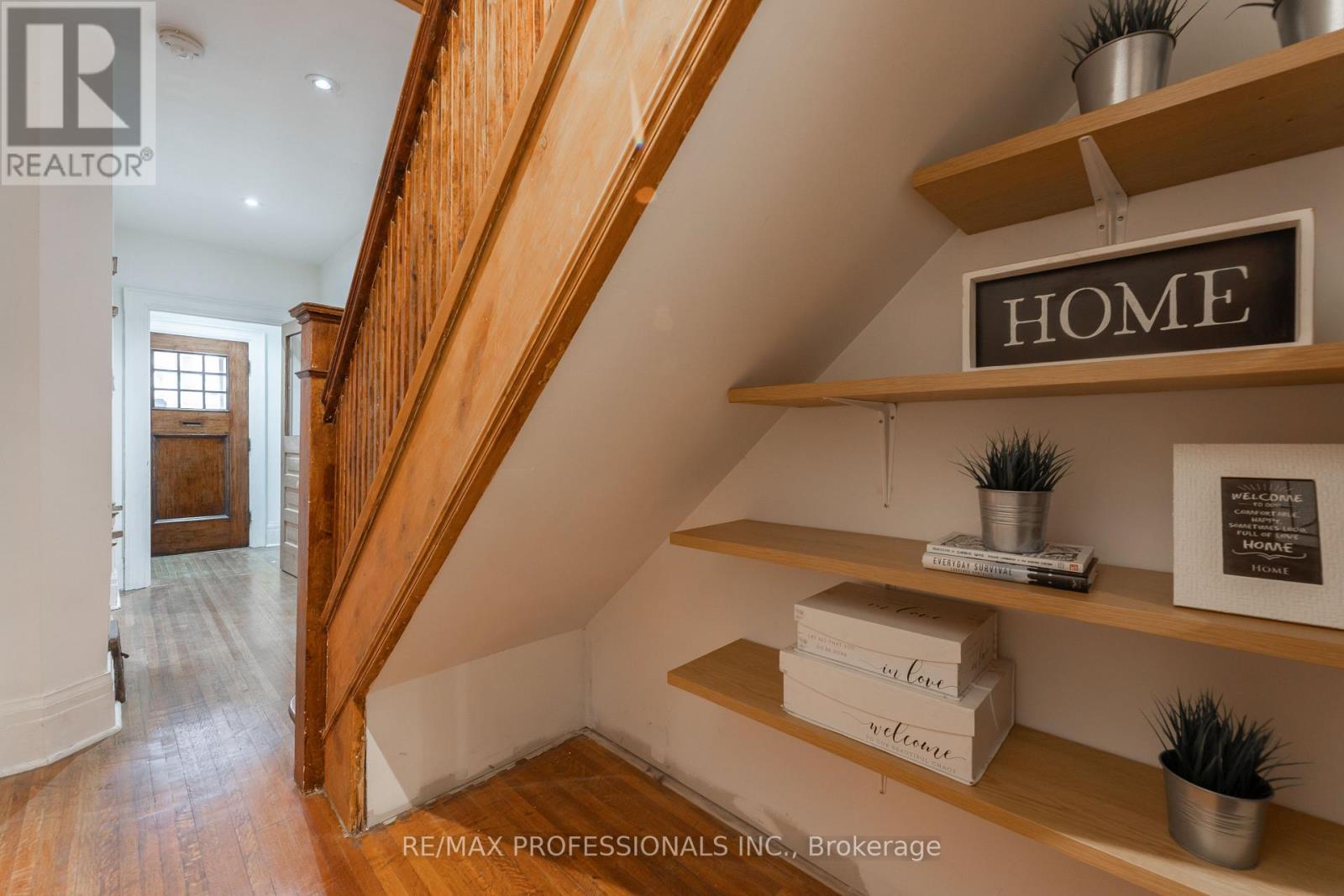 181 Garden Avenue, Toronto, Ontario  M6R 1H8 - Photo 8 - W13791452