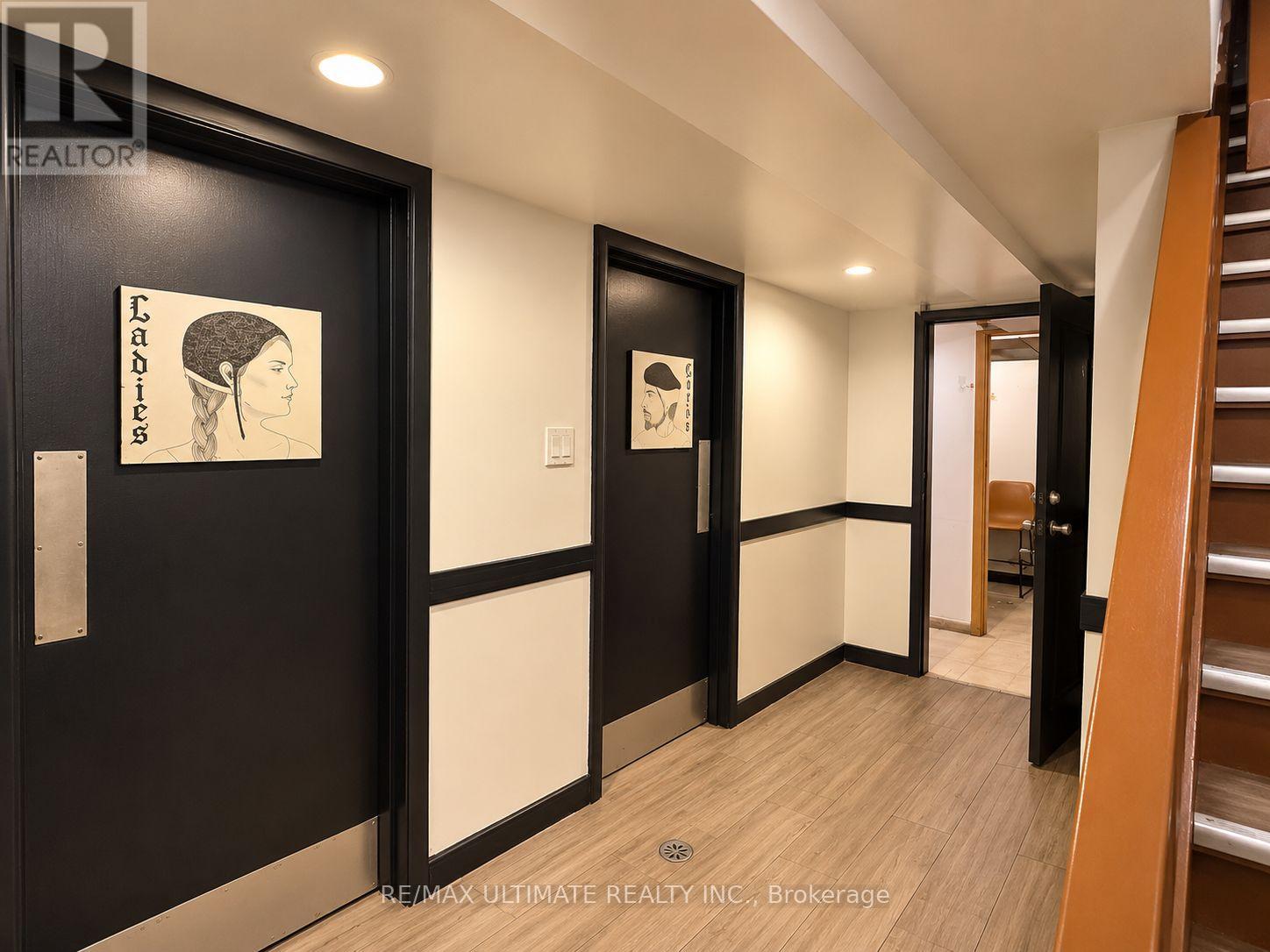 3073 Bloor Street W, Toronto, Ontario  M8X 1C7 - Photo 10 - W13791462