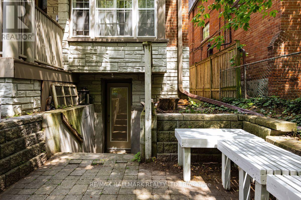 Lower - 483 Parkside Drive, Toronto, Ontario  M6R 2Z9 - Photo 24 - W13791504