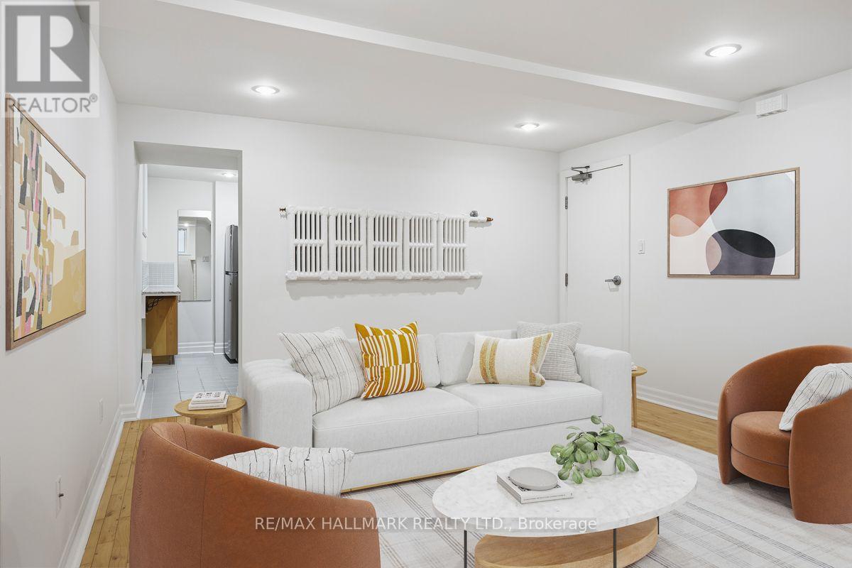 Lower - 483 Parkside Drive, Toronto, Ontario  M6R 2Z9 - Photo 8 - W13791504