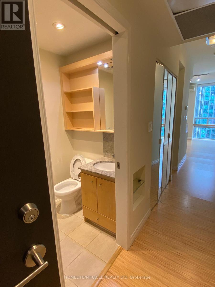 2606 - 3504 Hurontario Street, Mississauga, Ontario  L5B 0B9 - Photo 4 - W13791540