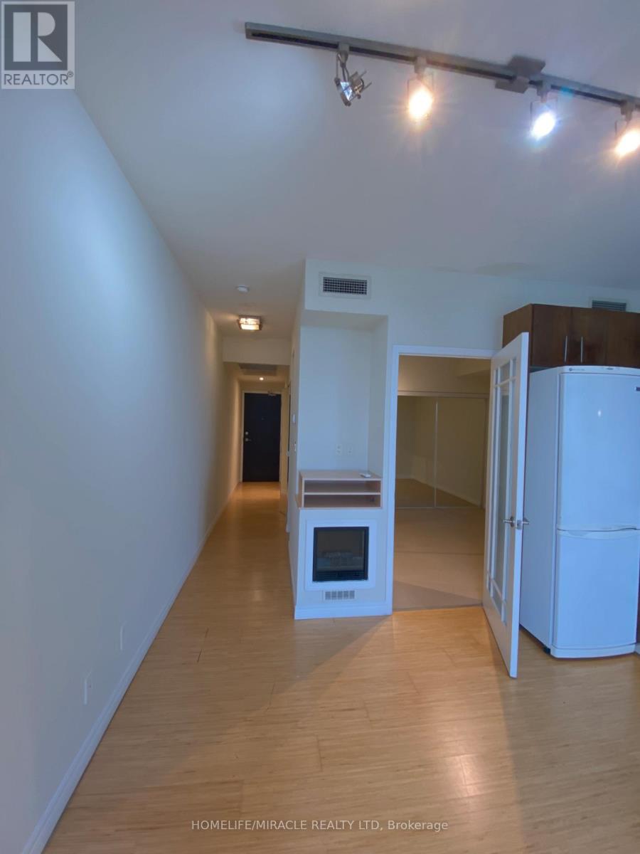 2606 - 3504 Hurontario Street, Mississauga, Ontario  L5B 0B9 - Photo 8 - W13791540