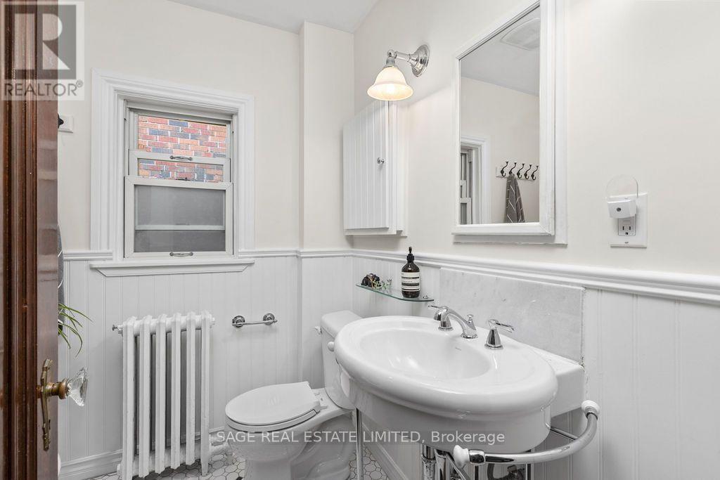 90 Methuen Avenue, Toronto, Ontario  M6S 1Z9 - Photo 20 - W13791592