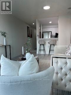 Ph101 - 11 Lee Centre Drive, Toronto (Woburn), Ontario  M1H 3J5 - Photo 9 - E13718246