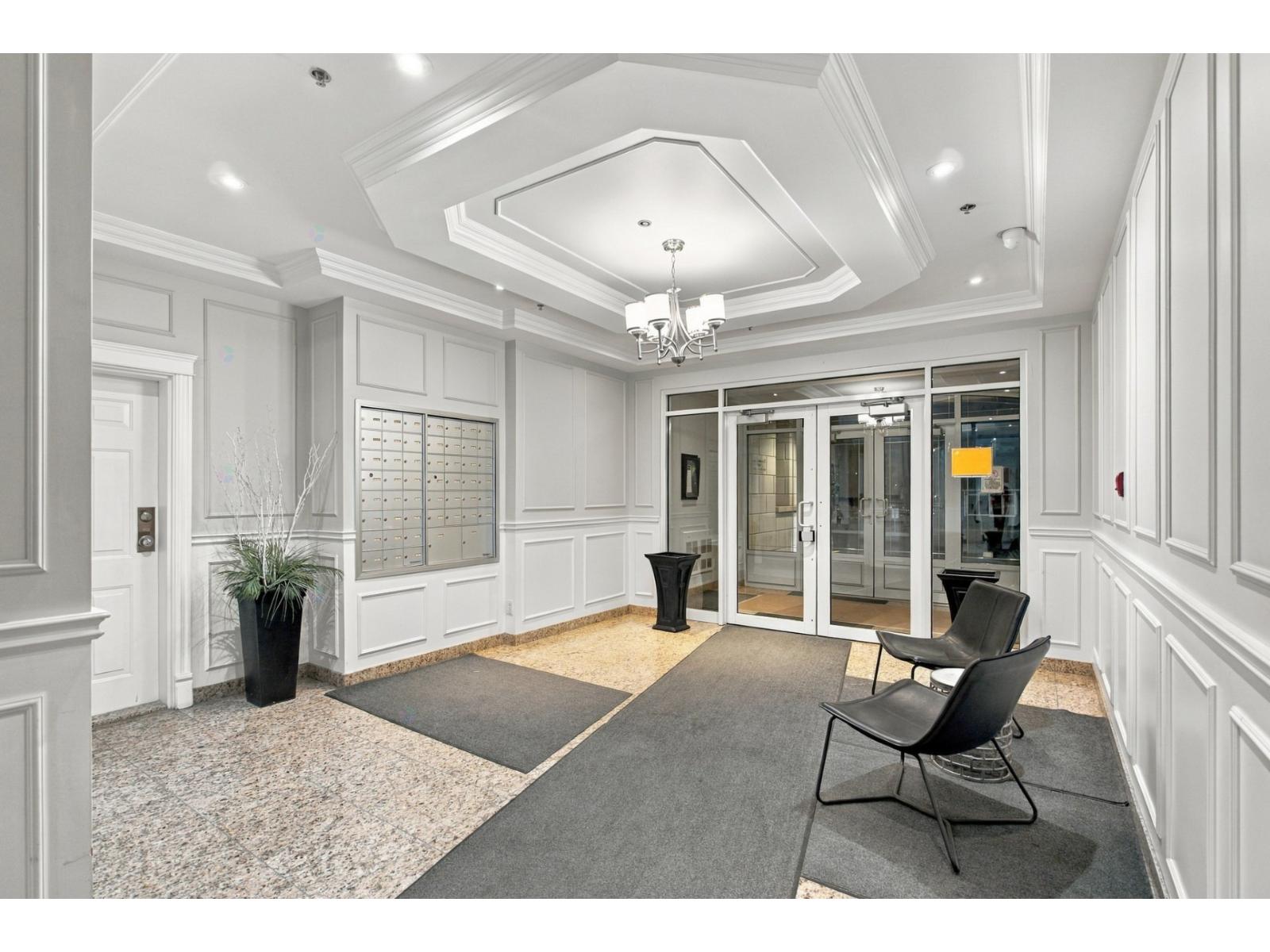 6120 Rue Jarry E.|#802 Montréal (Saint-Léonard) Quebec Canada H1P1V9 2