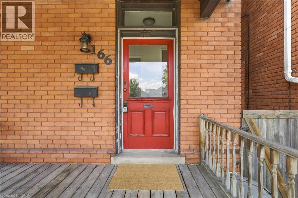 166 Emerald Street S, Hamilton, Ontario  L8N 2V7 - Photo 2 - 40863939