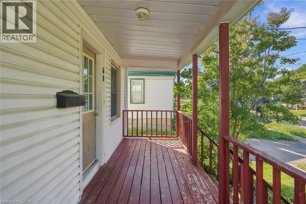 68 Hamilton Street, St. Catharines, Ontario  L2S 1K6 - Photo 27 - 40863574