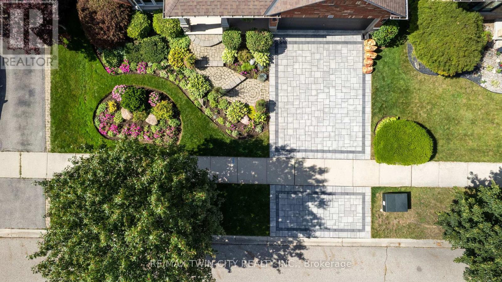 20 Cardinal Lane, Brant, Ontario  N3L 4G2 - Photo 36 - X13791288