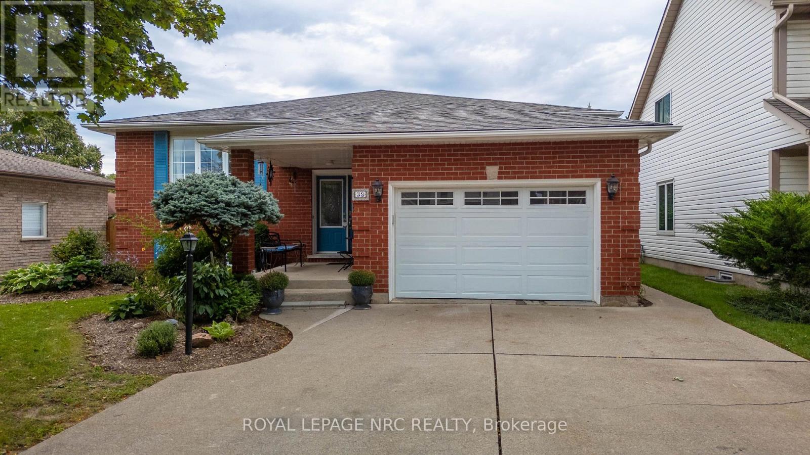 39 West Farmington Drive, St. Catharines, Ontario  L2S 3S3 - Photo 3 - X13791344