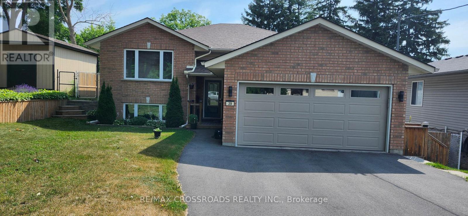 MAIN FLOOR - 39 REID STREET, Quinte West, Ontario