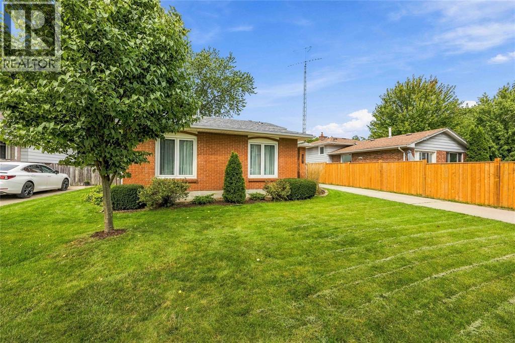 1599 Coventry Court, Sarnia, Ontario  N7S 3X7 - Photo 35 - 26019376