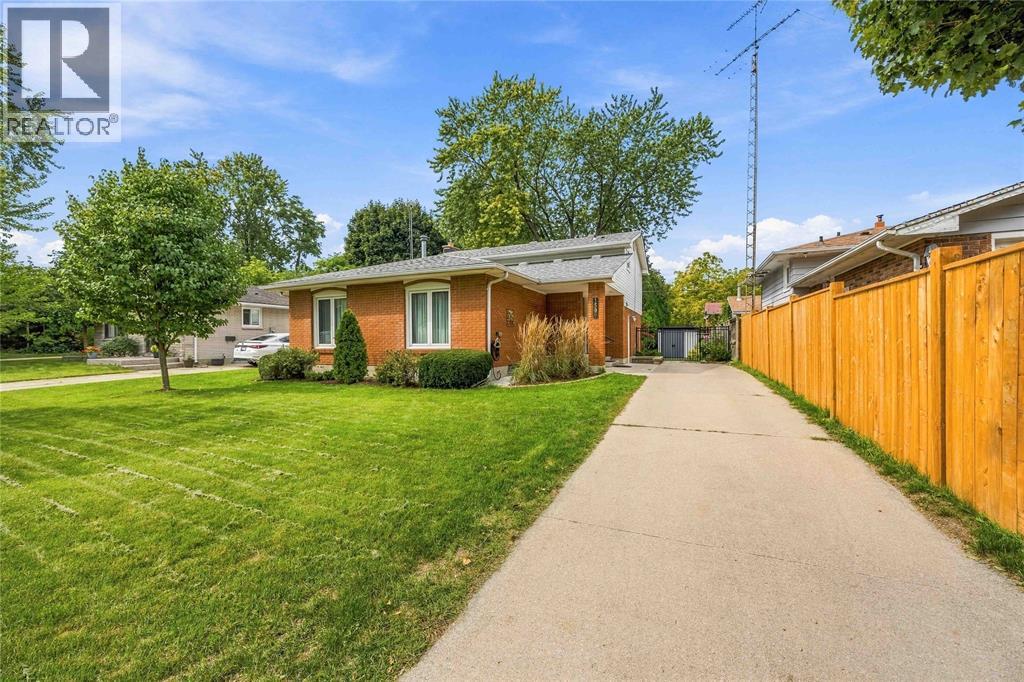 1599 Coventry Court, Sarnia, Ontario  N7S 3X7 - Photo 37 - 26019376