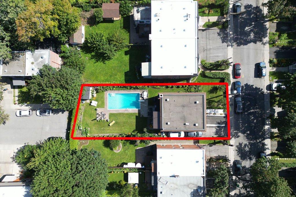 6295-6297 Av. McLynn Montréal (Côte-des-Neiges/Notre-Dame-de-Grâce) Quebec Canada H3X2R5 4