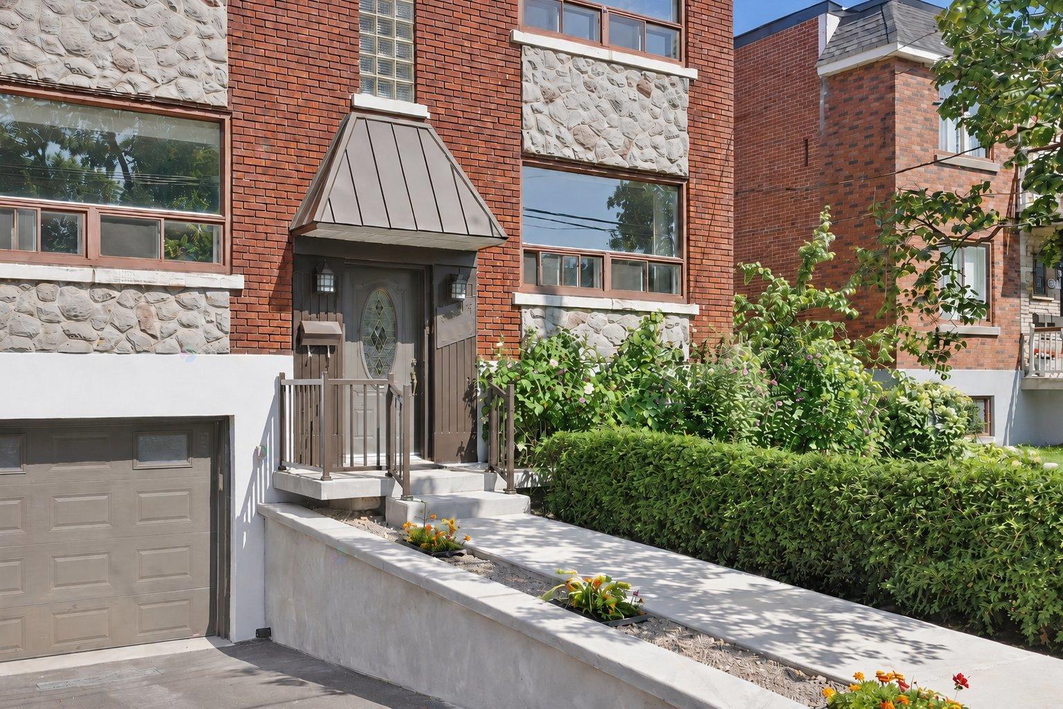 6295-6297 Av. McLynn Montréal (Côte-des-Neiges/Notre-Dame-de-Grâce) Quebec Canada H3X2R5 5