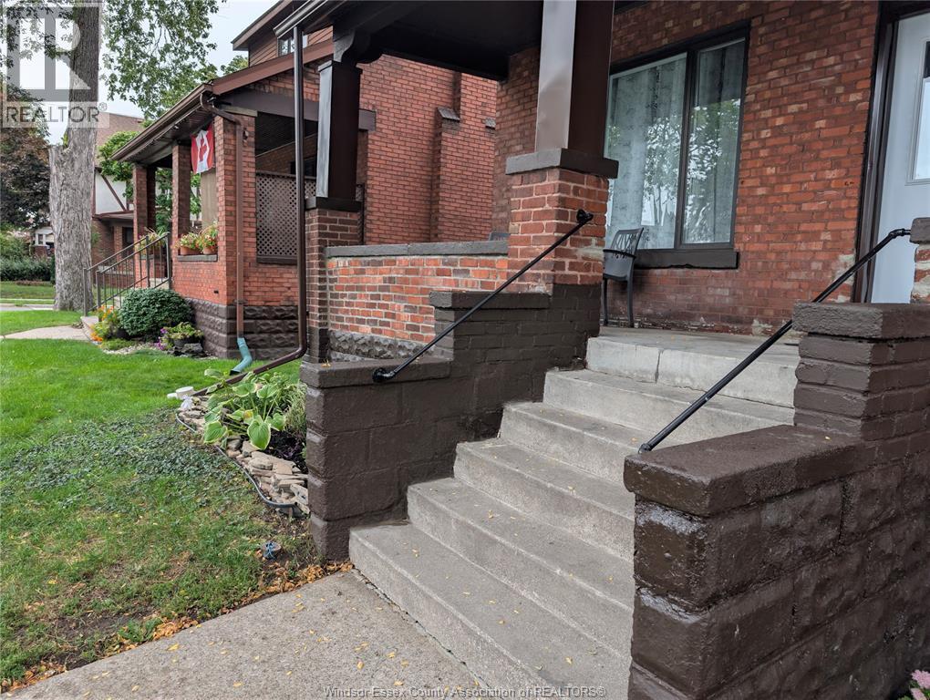 1108 Dougall Avenue, Windsor, Ontario  N9R 4R7 - Photo 4 - 26022769