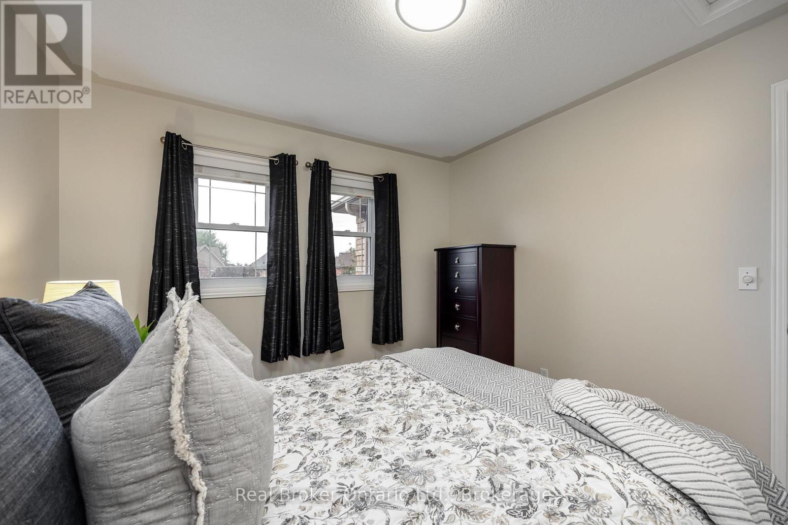 75 Bonathon Crescent, Clarington, Ontario  L1C 5B9 - Photo 33 - E13791822