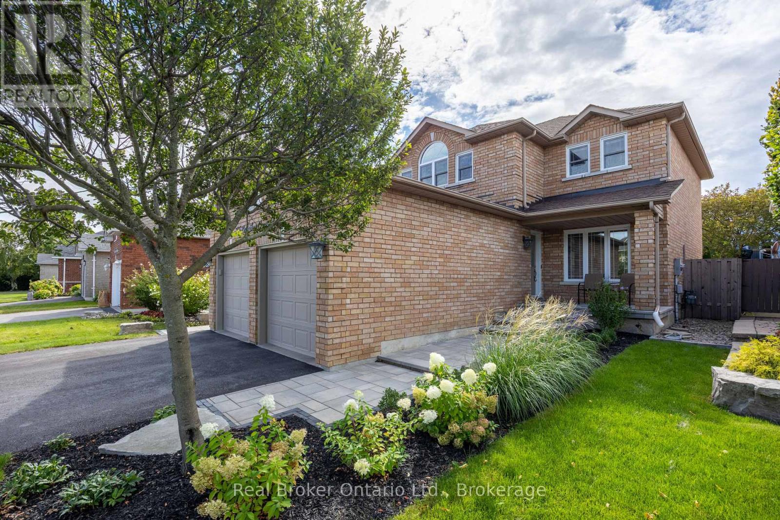 75 Bonathon Crescent, Clarington, Ontario  L1C 5B9 - Photo 4 - E13791822