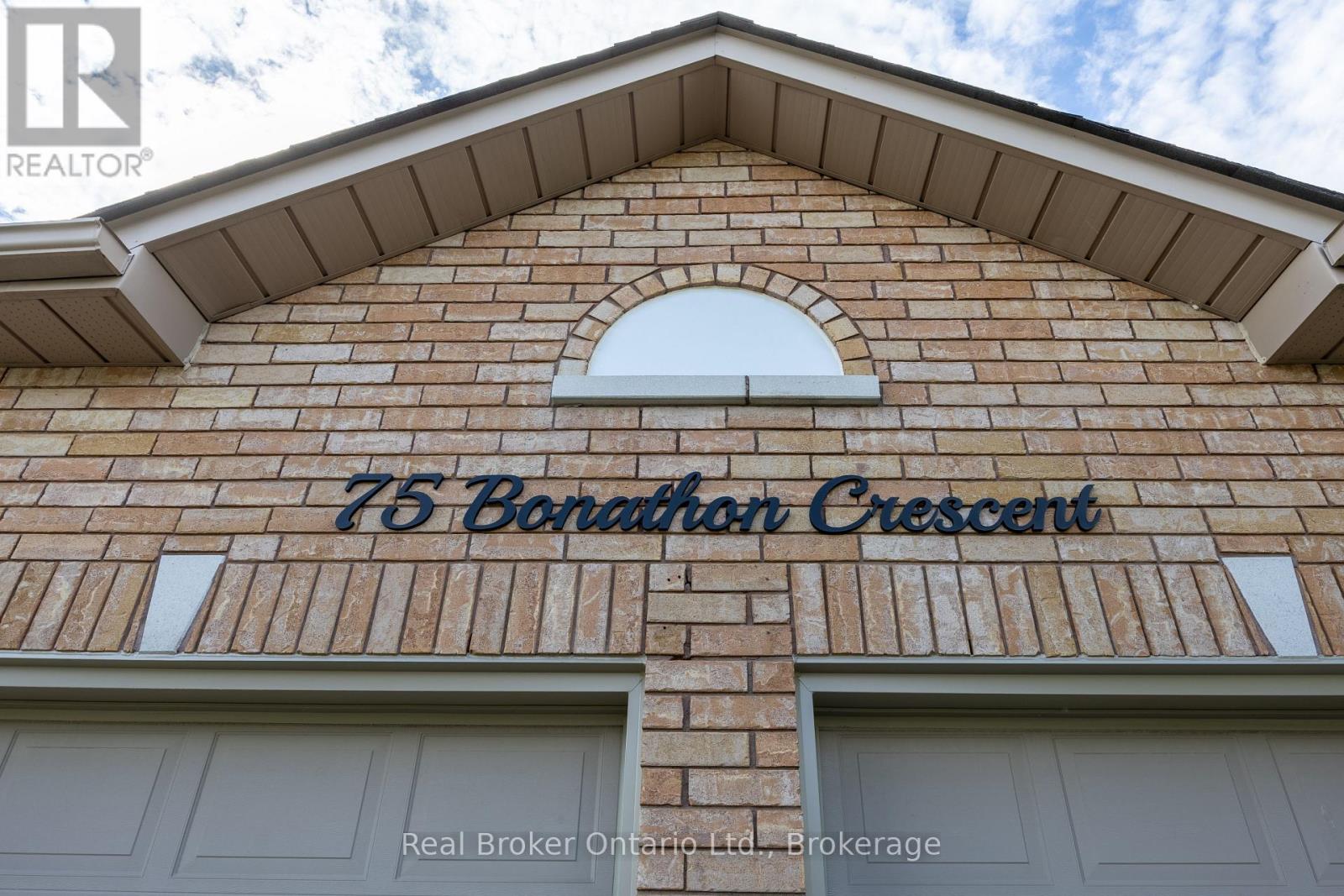 75 Bonathon Crescent, Clarington, Ontario  L1C 5B9 - Photo 5 - E13791822