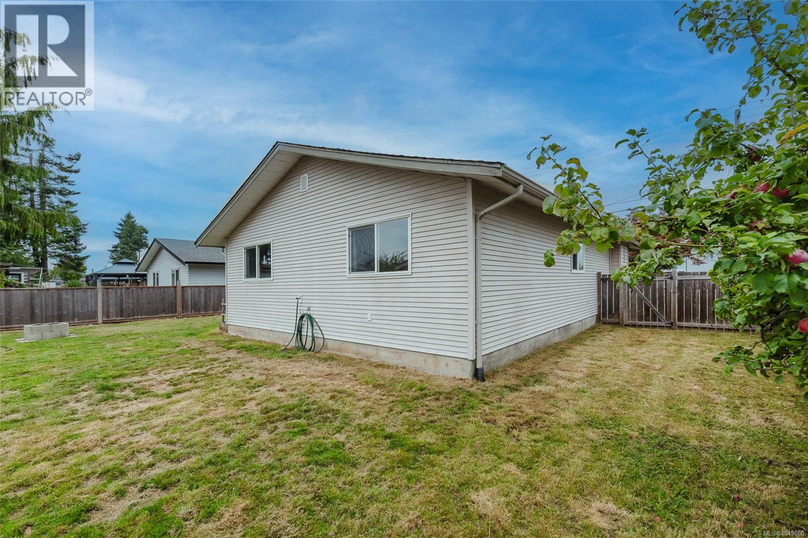 2086 Eardley Rd, Campbell River, British Columbia  V9W 1L4 - Photo 31 - 1049860