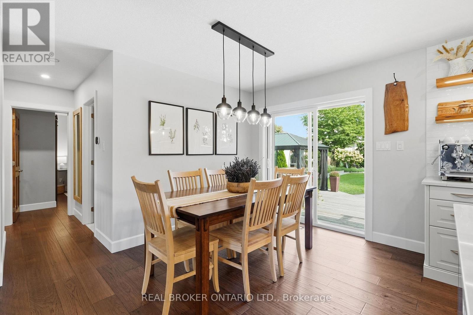 15 Linton Place, Kitchener, Ontario  N2B 2K1 - Photo 15 - X13791712