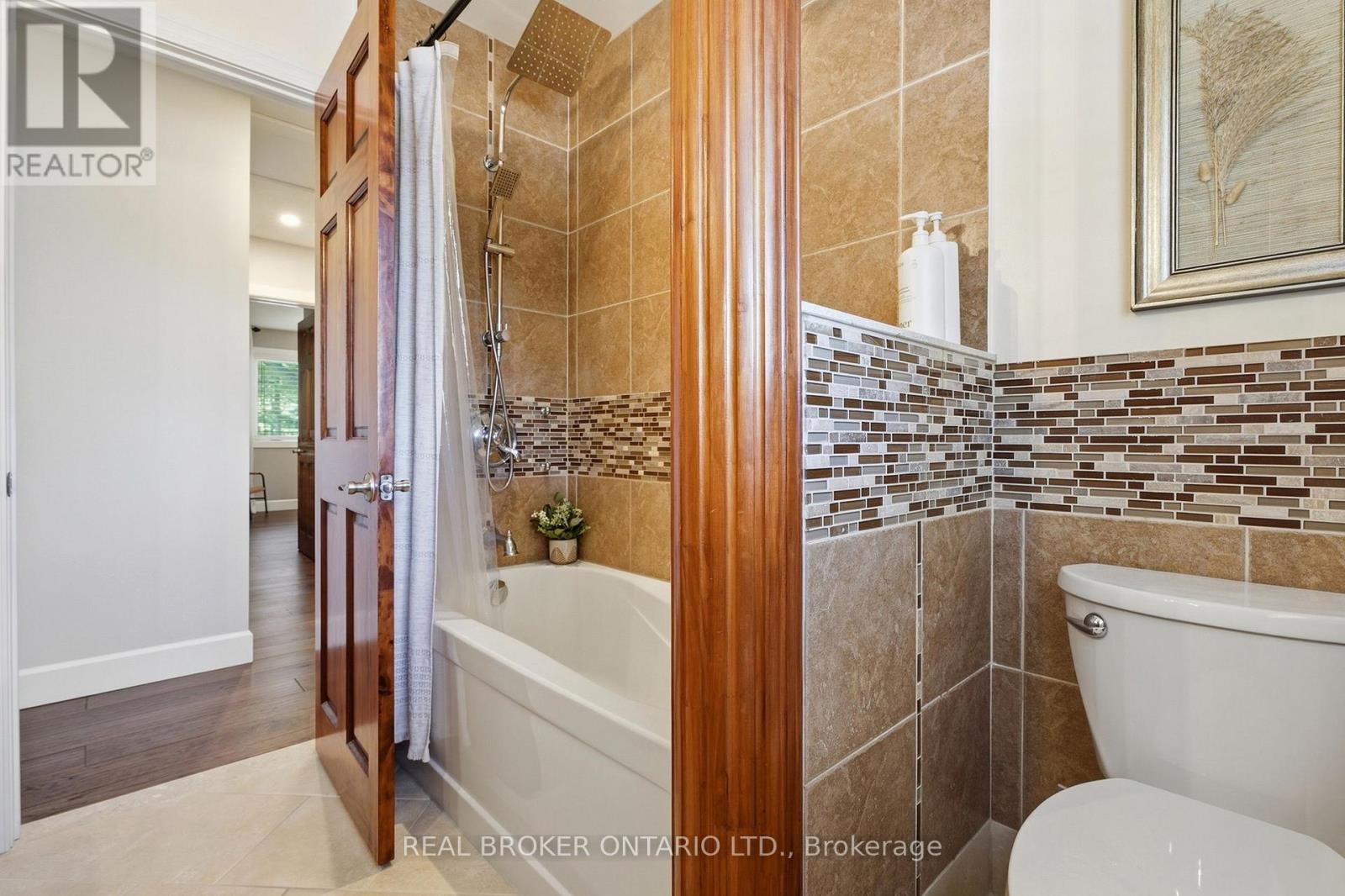 15 Linton Place, Kitchener, Ontario  N2B 2K1 - Photo 24 - X13791712