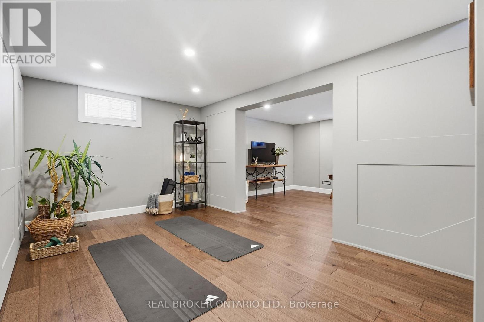 15 Linton Place, Kitchener, Ontario  N2B 2K1 - Photo 25 - X13791712