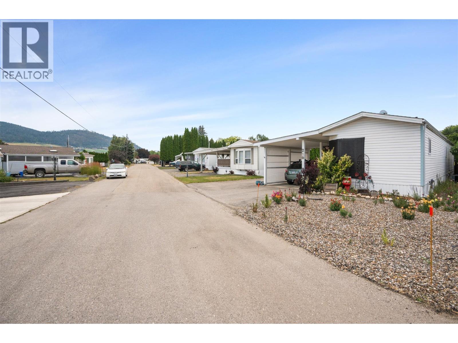 6710 Tronson Road Unit# 210, Vernon, British Columbia  V1H 1X6 - Photo 4 - 10394168