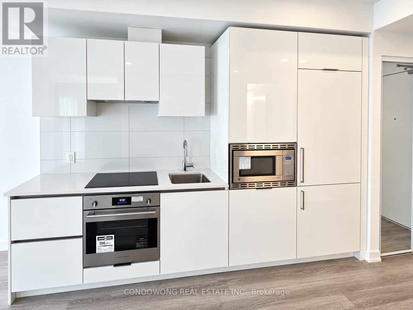 3307 - 238 Simcoe Street, Toronto, Ontario  M5T 0E2 - Photo 4 - C13700586